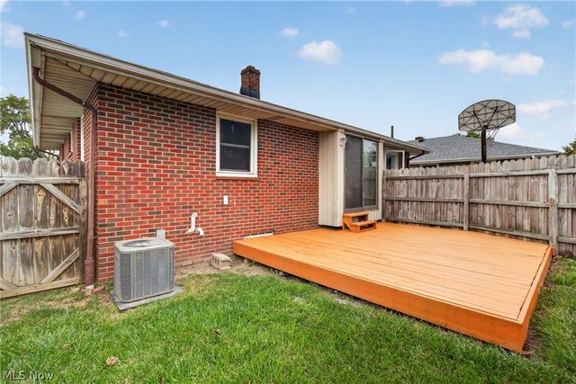 1327 W 26th Street, Lorain, OH 44052