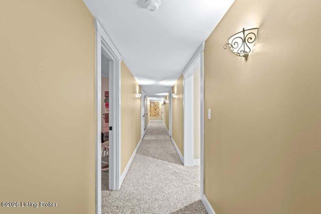 162 River Falls Dr, Mt Washington, KY 40047
