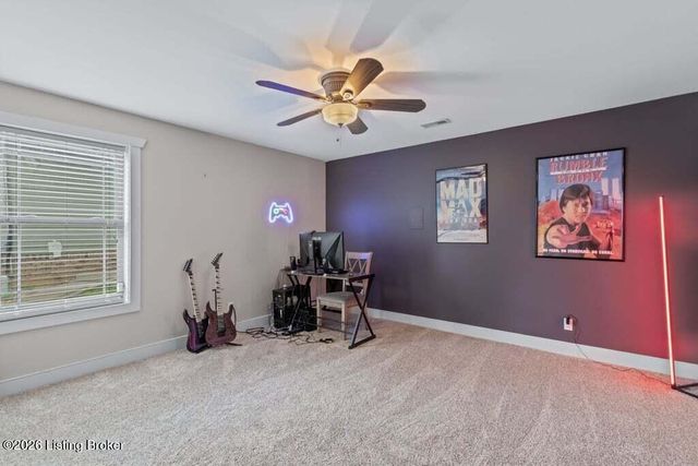 162 River Falls Dr, Mt Washington, KY 40047