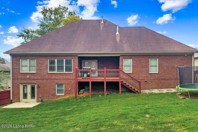 162 River Falls Dr, Mt Washington, KY 40047