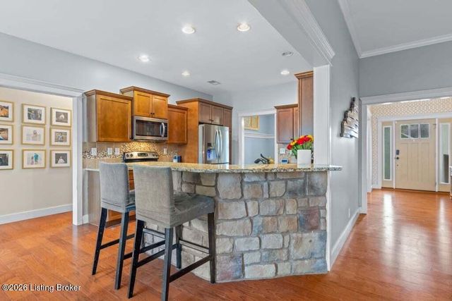 162 River Falls Dr, Mt Washington, KY 40047