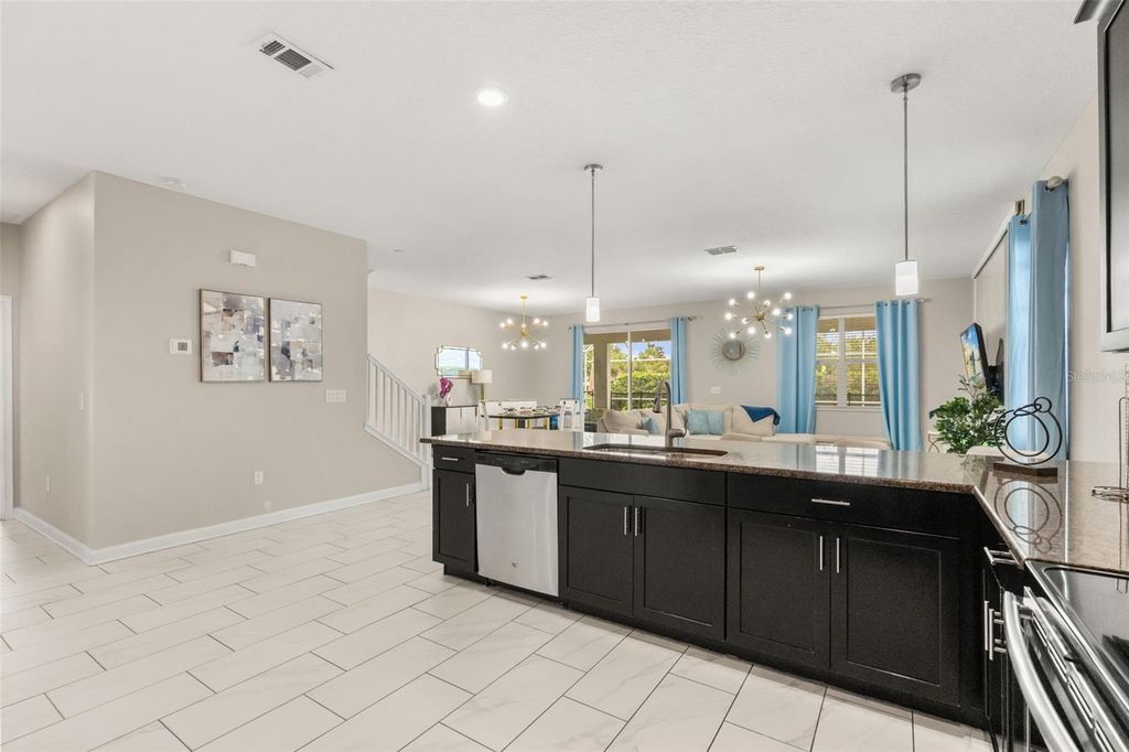 Image 13 of property listing at 9041 HAZARD STREET, Davenport, FL 33896