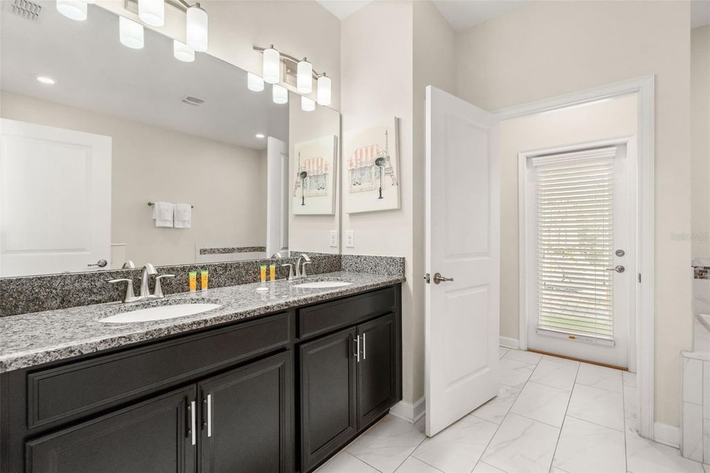Image 33 of property listing at 9041 HAZARD STREET, Davenport, FL 33896