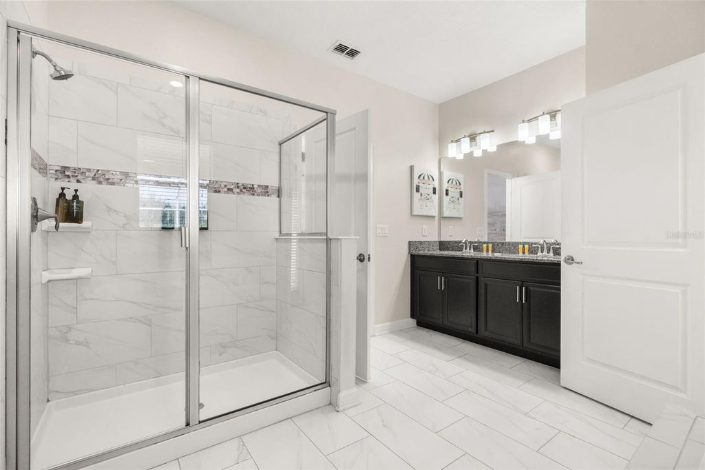 Image 35 of property listing at 9041 HAZARD STREET, Davenport, FL 33896