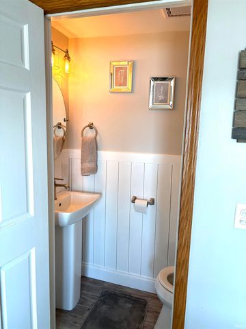 5439 W Warren Street, Silver Lake, IN 46982