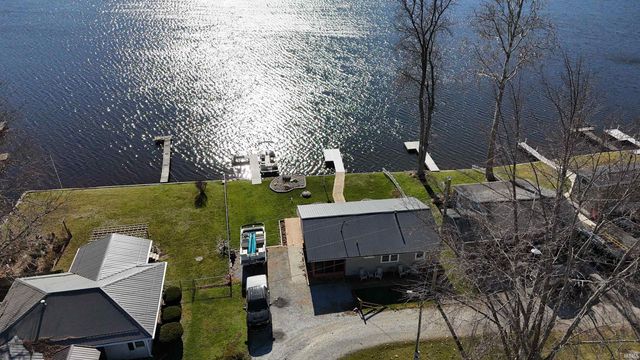 5439 W Warren Street, Silver Lake, IN 46982