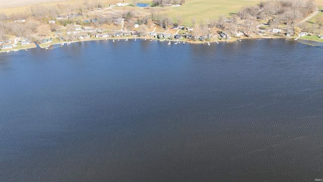 5439 W Warren Street, Silver Lake, IN 46982