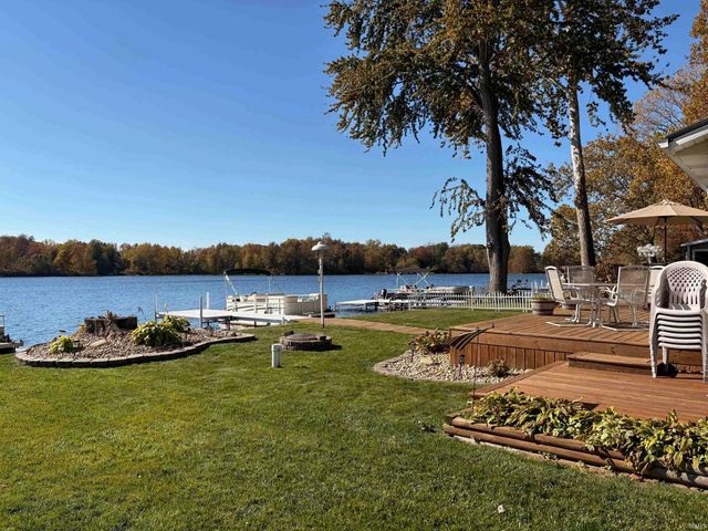 5439 W Warren Street, Silver Lake, IN 46982