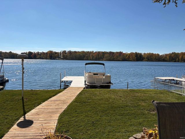 5439 W Warren Street, Silver Lake, IN 46982