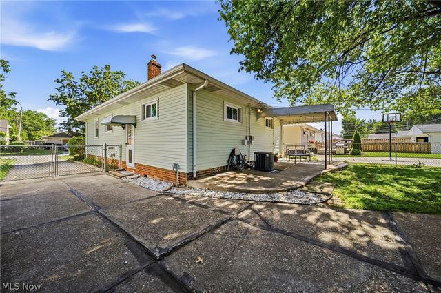 28626 Forest Road, Willowick, OH 44095