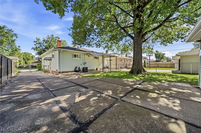 28626 Forest Road, Willowick, OH 44095