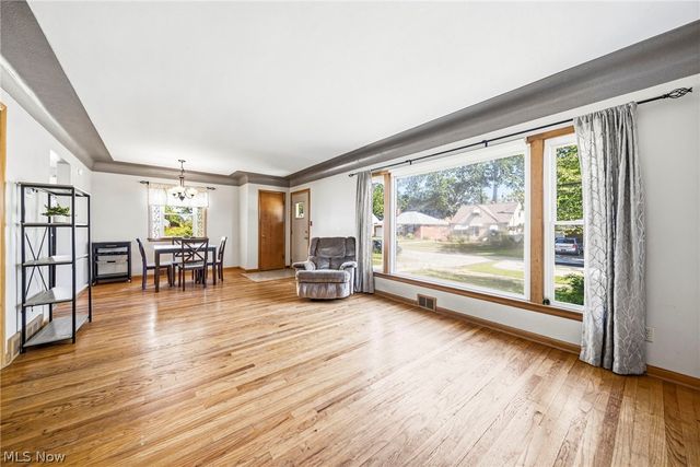 28626 Forest Road, Willowick, OH 44095