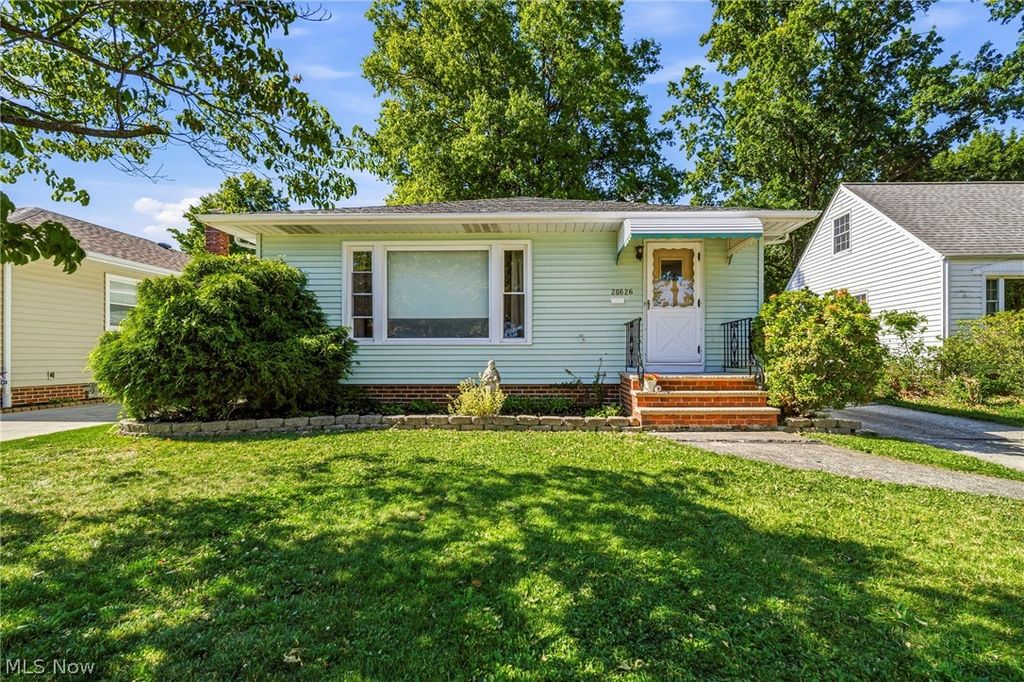 28626 Forest Road, Willowick, OH 44095