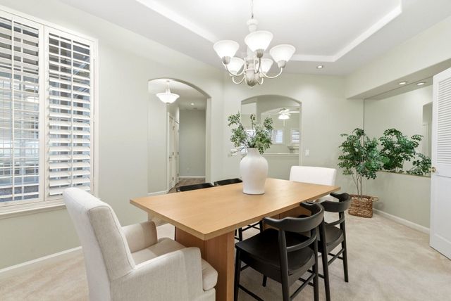 2467 Presidential Drive, Tulare, CA 93274