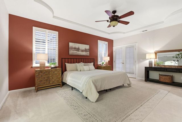 2467 Presidential Drive, Tulare, CA 93274