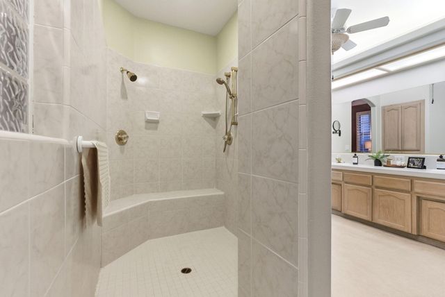 2467 Presidential Drive, Tulare, CA 93274