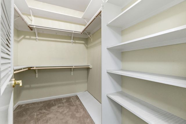 2467 Presidential Drive, Tulare, CA 93274