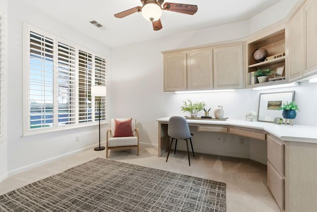 2467 Presidential Drive, Tulare, CA 93274