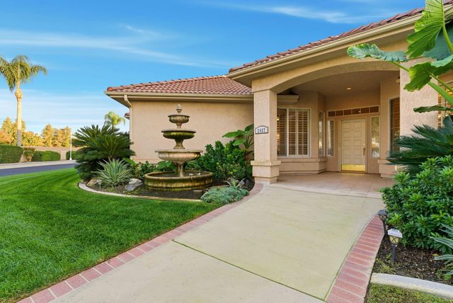 2467 Presidential Drive, Tulare, CA 93274