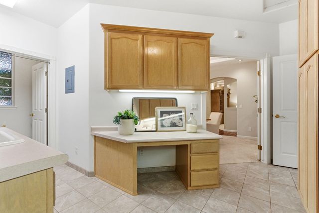 2467 Presidential Drive, Tulare, CA 93274