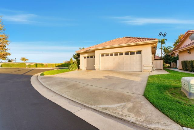 2467 Presidential Drive, Tulare, CA 93274