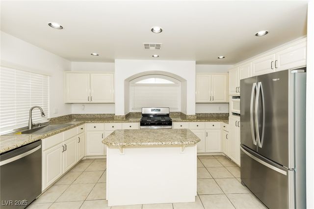 10996 Calcedonian Street, Las Vegas, NV 89141