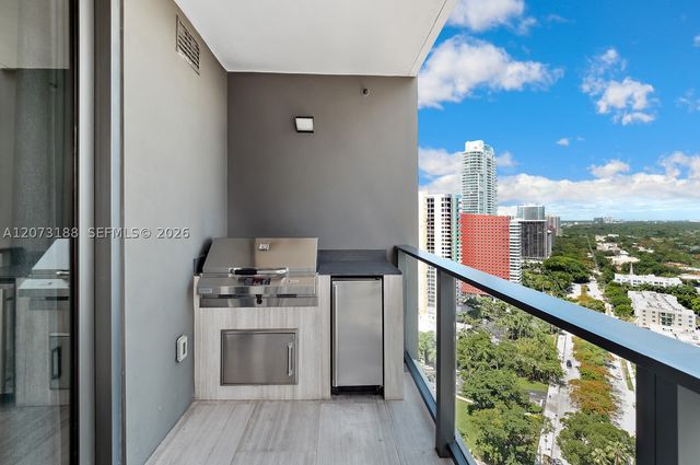 1451 Brickell Ave 2405, Miami, FL 33131