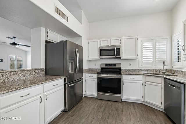 14617 S 43RD Place, Phoenix, AZ 85044
