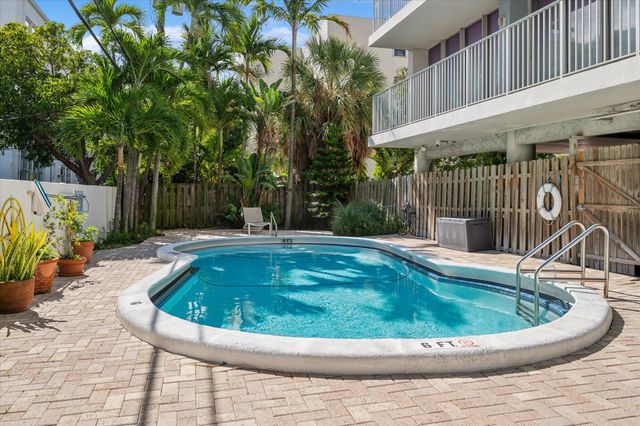 524 Orton Avenue 201, Fort Lauderdale, FL 33304