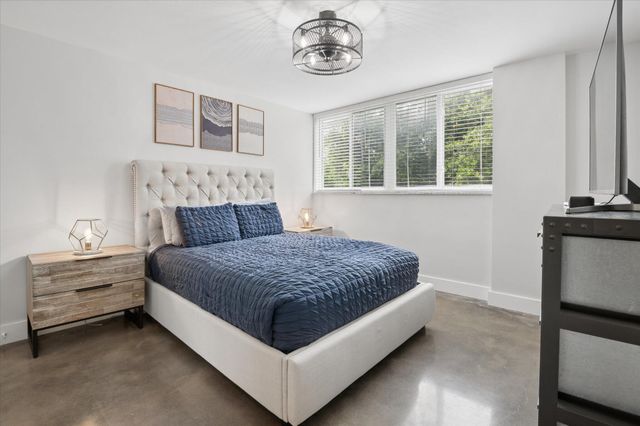524 Orton Avenue 201, Fort Lauderdale, FL 33304