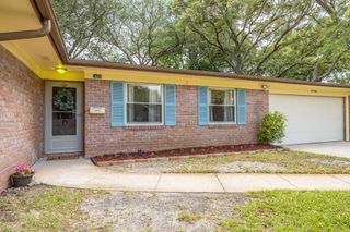 609 Merioneth Drive, Fort Walton Beach, FL 32547