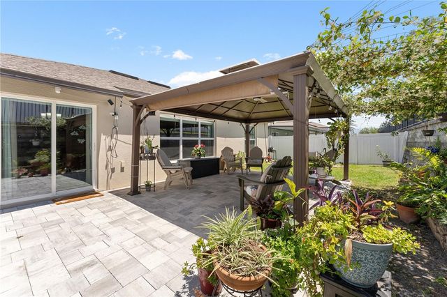 36548 GARDEN WALL WAY, Zephyrhills, FL 33541