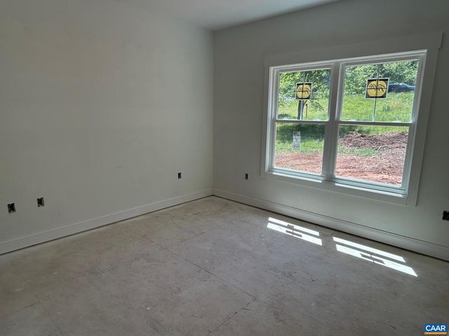 90 LYON LN, Ruckersville, VA 22968