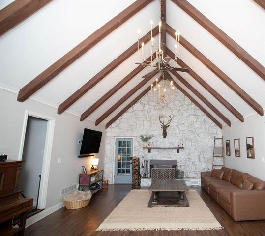 1528 Old Cartersville Road, Dallas, GA 30132