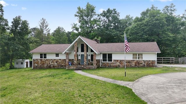 1528 Old Cartersville Road, Dallas, GA 30132