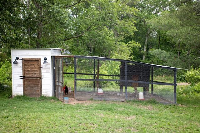 1528 Old Cartersville Road, Dallas, GA 30132