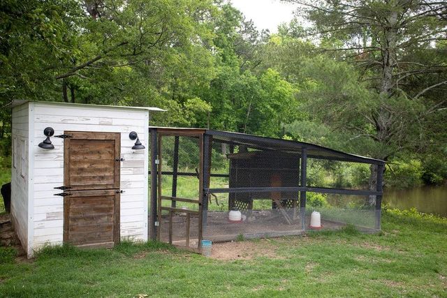 1528 Old Cartersville Road, Dallas, GA 30132