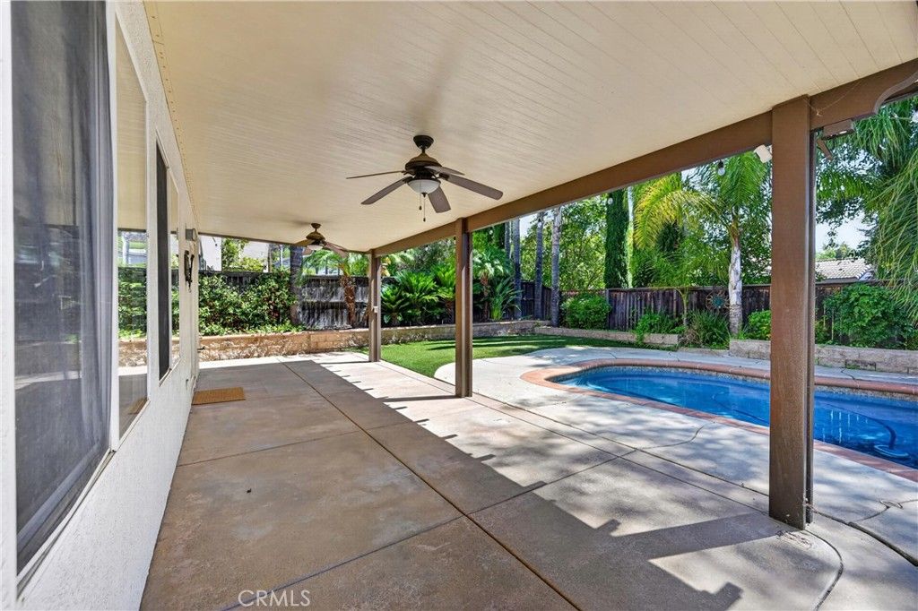 Image 3 of property listing at 44130 Festivo, Temecula, CA 92592