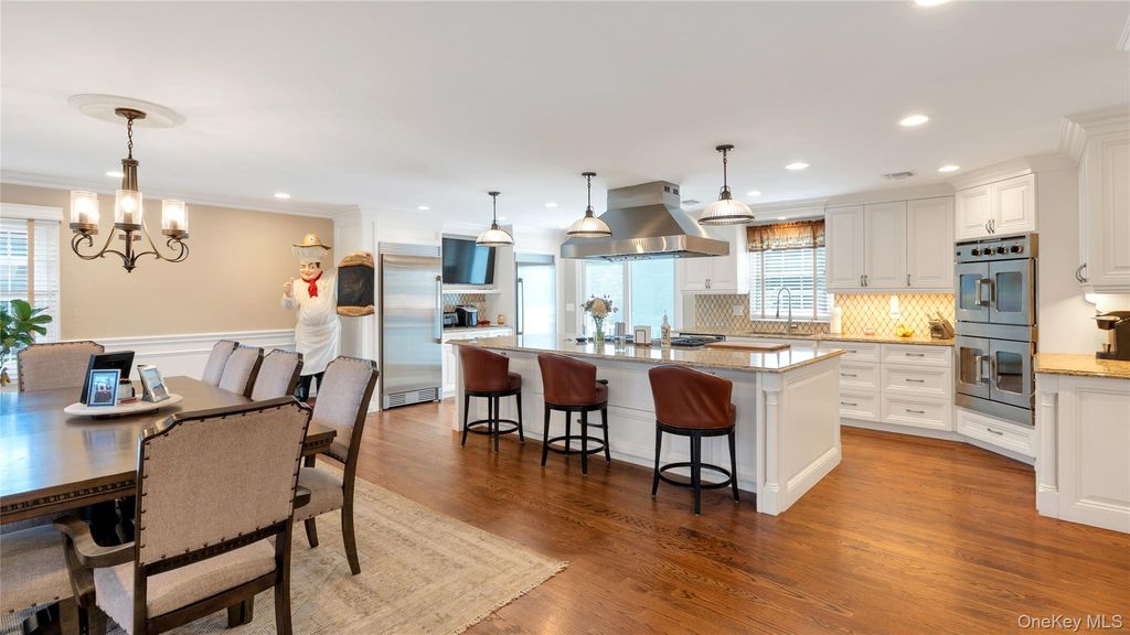 148 Wyandanch Avenue, Babylon, NY 11702 — photo 5