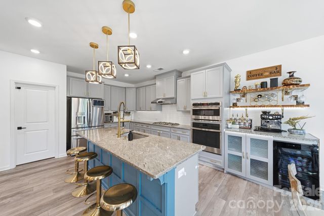 12616 Dunloe Wood Drive, Huntersville, NC 28078