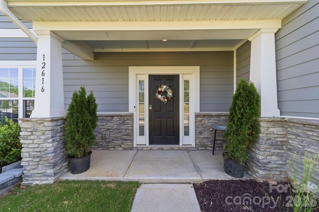12616 Dunloe Wood Drive, Huntersville, NC 28078