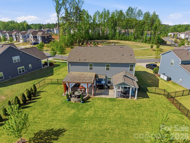 12616 Dunloe Wood Drive, Huntersville, NC 28078
