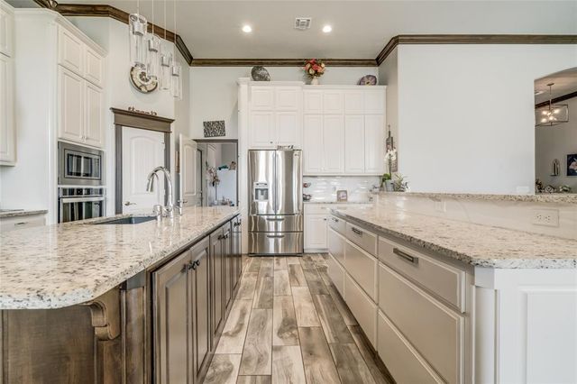 14409 Caledonia Way, Oklahoma City, OK 73142