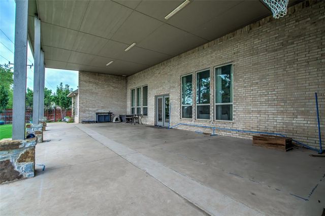 14409 Caledonia Way, Oklahoma City, OK 73142