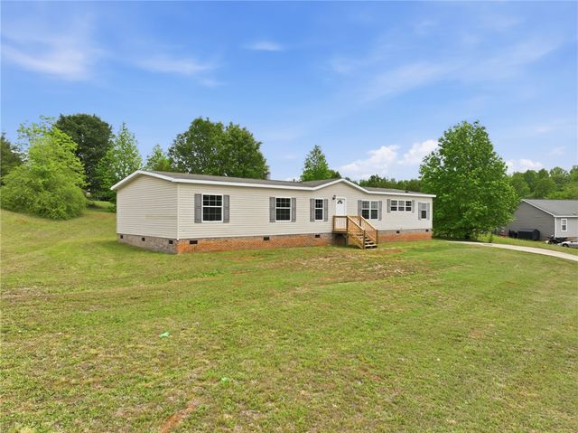 112 Sir Francis Drake Way, Liberty, SC 29657