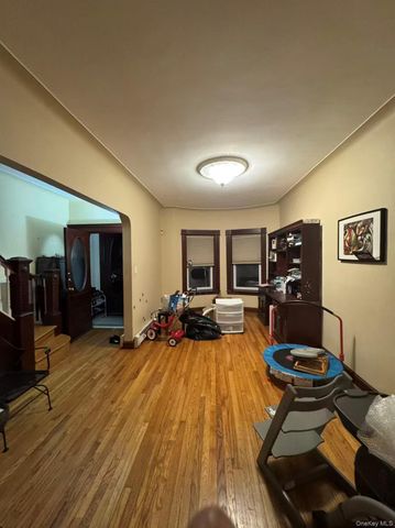 86-13 88th Avenue, Woodhaven, NY 11421