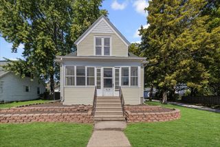 717 Edward Street, Sycamore, IL 60178