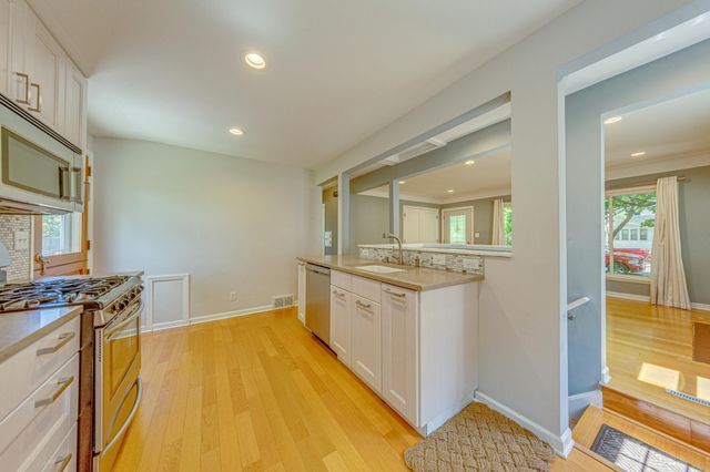 4124 19th Avenue S, Minneapolis, MN 55407