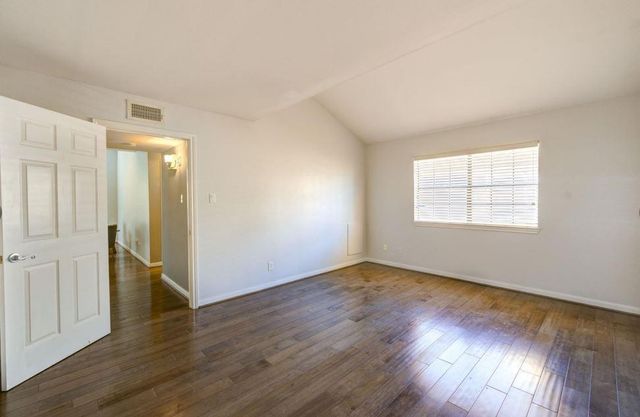 4000 Purdue Street 118, Houston, TX 77005