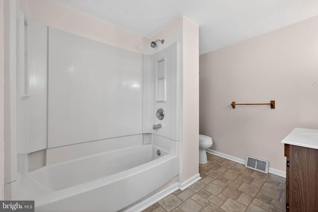 202 MINQUADALE BLVD, New Castle, DE 19720